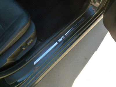 1997 BMW 528i E39 - Front Outer Door Entrance Trim Cover, Right 514781781187
